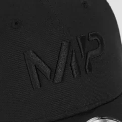 MP NEW ERA 9FORTY Baseball Cap - Zwart/Zwart -Myprotein 12561723 2854836869905305