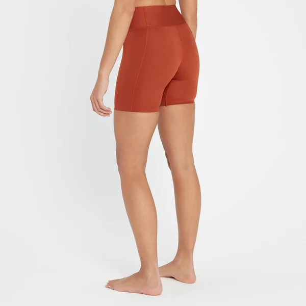 MP Composure Repreve® Wielershort Voor Dames - Roodgloeiend 4 MP Composure Repreve® Wielershort Voor Dames - Roodgloeiend - Afbeelding 2